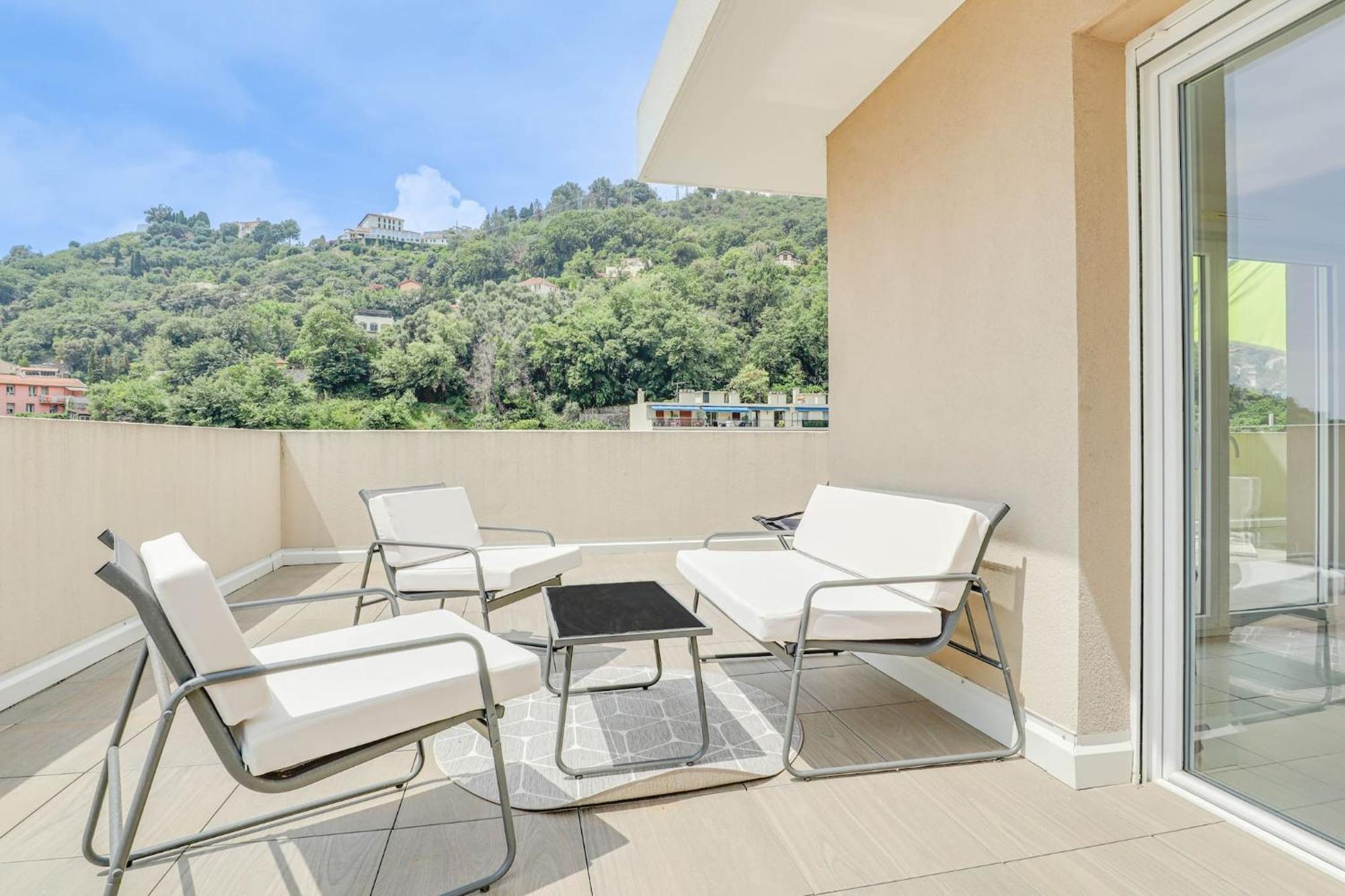 Spacieux Rooftop Parking, Terrasse Ensoleillee Menton Eksteriør billede