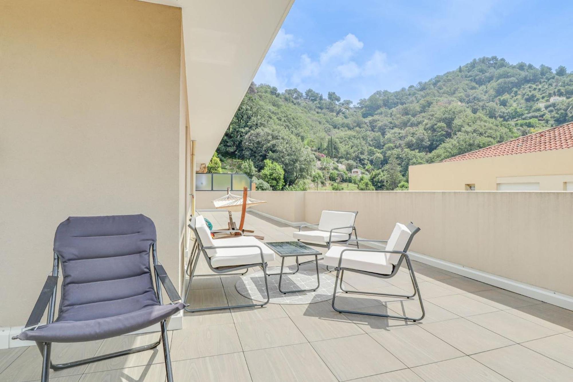 Spacieux Rooftop Parking, Terrasse Ensoleillee Menton Eksteriør billede